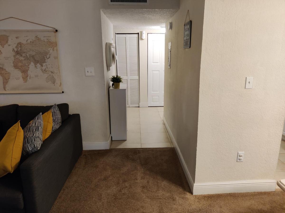 Centauri Vacation Rentals Beautiful 2-Bedroom Condo, Near All Orlando Attractions, Free Parking & Wi-Fi, King Bed, #1 Eksteriør billede