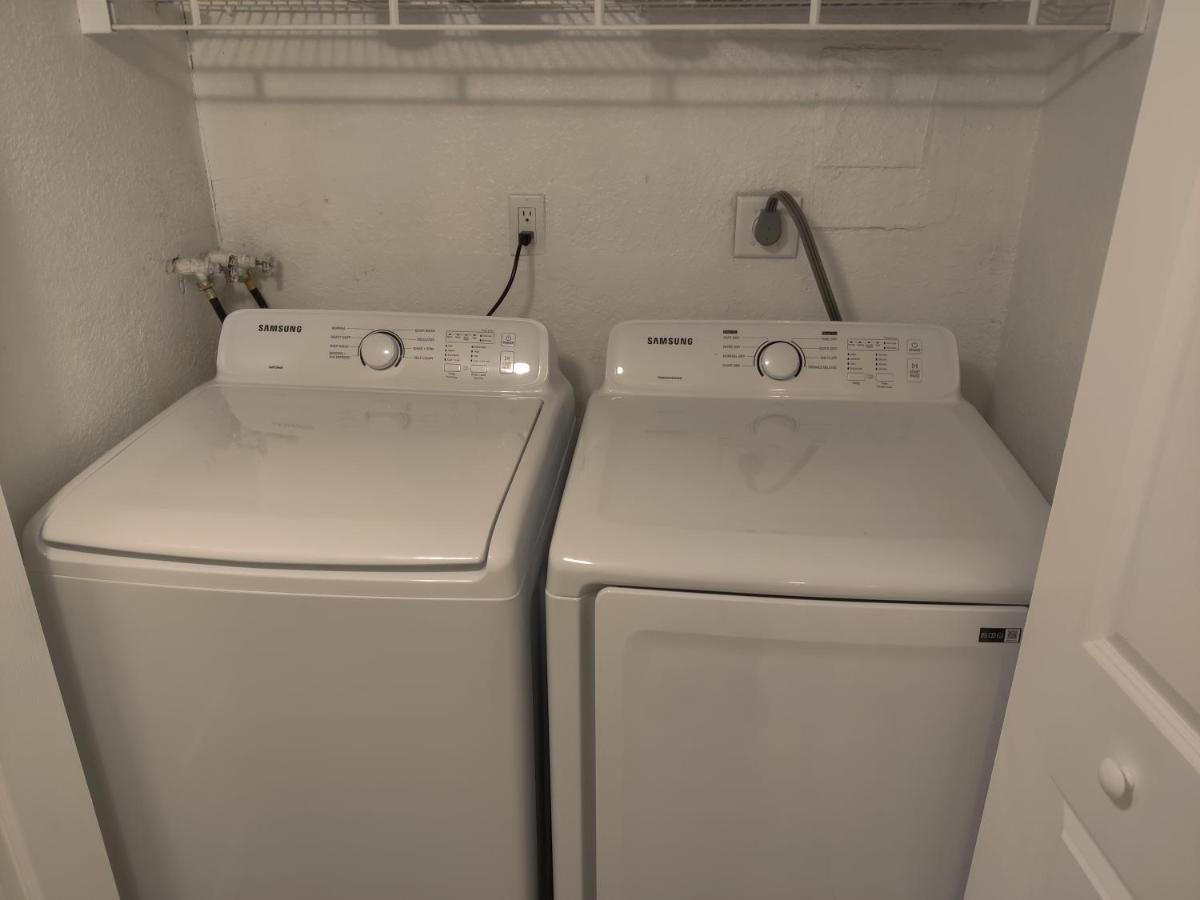 Centauri Vacation Rentals Beautiful 2-Bedroom Condo, Near All Orlando Attractions, Free Parking & Wi-Fi, King Bed, #1 Eksteriør billede