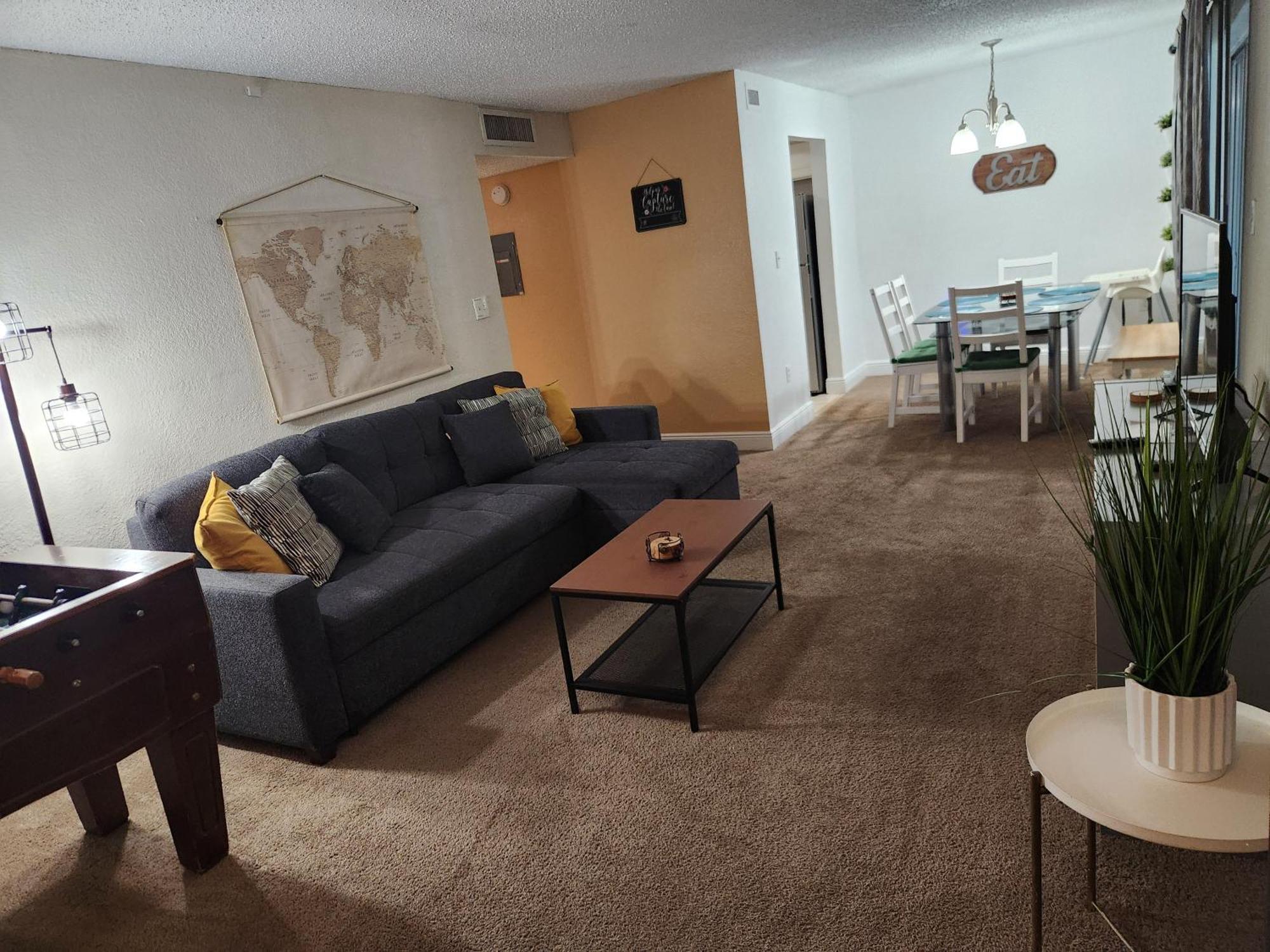 Centauri Vacation Rentals Beautiful 2-Bedroom Condo, Near All Orlando Attractions, Free Parking & Wi-Fi, King Bed, #1 Eksteriør billede